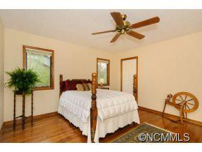 38 Hillcreek Drive - Photo 9