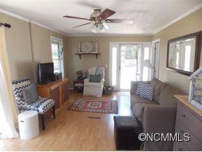 709 Hebron - Photo 2