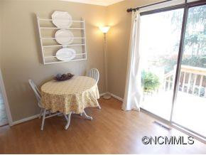 709 Hebron - Photo 3