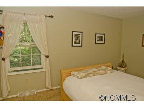4 Muirfield Drive - Photo 11