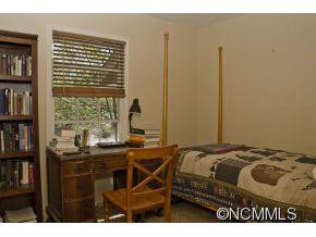 4 Muirfield Drive - Photo 15