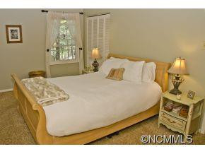 4 Muirfield Drive - Photo 10