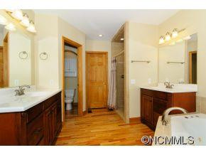 61 Craggy Avenue - Photo 12