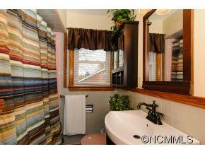 61 Craggy Avenue - Photo 14