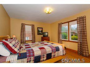 61 Craggy Avenue - Photo 15