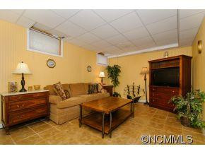 61 Craggy Avenue - Photo 16