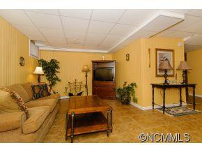 61 Craggy Avenue - Photo 17