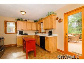 61 Craggy Avenue - Photo 6