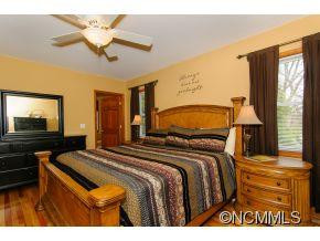 61 Craggy Avenue - Photo 10
