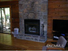 242 HEMLOCK LOOP - Photo 3