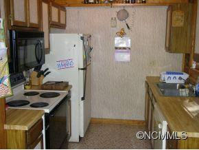 242 HEMLOCK LOOP - Photo 5