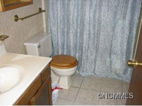 242 HEMLOCK LOOP - Photo 6