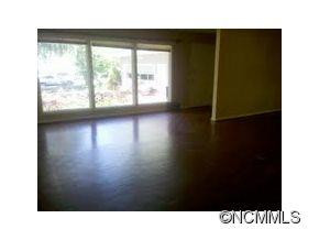  - Photo 3