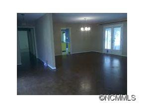  - Photo 4