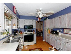 837 Greenwood Drive - Photo 13