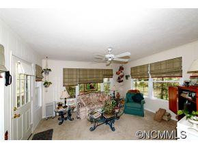 837 Greenwood Drive - Photo 8