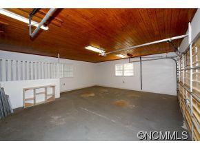 1906 Country Club - Photo 16