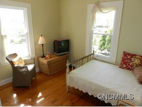 91 Wesley St. - Photo 8