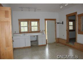 470 River Ridge Parkway - Photo 5
