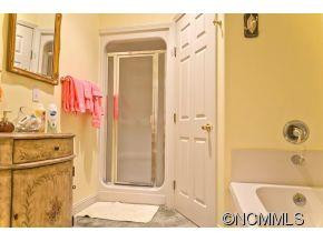 16 Lakeway Circle - Photo 16