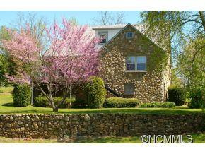 82 Wesley St - Photo 2