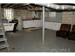 82 Wesley St - Photo 17