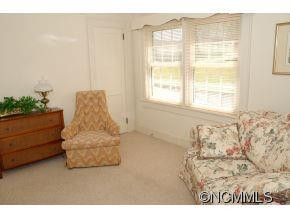 82 Wesley St - Photo 9