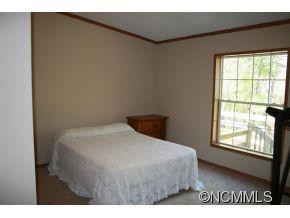 1075 Sharon Ridge Rd - Photo 14