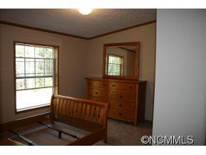 1075 Sharon Ridge Rd - Photo 15