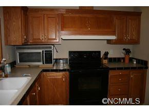 1075 Sharon Ridge Rd - Photo 3