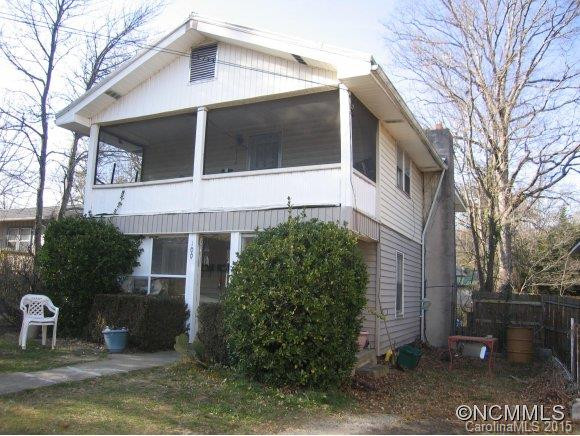 100 Laurel Circle