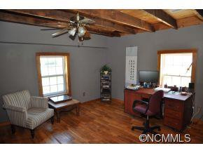 35 Paint Fork Road - Photo 15
