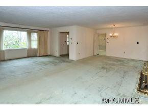 390 Delphia Drive - Photo 3