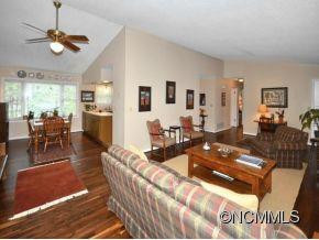 174 SURRY LANE - Photo 4