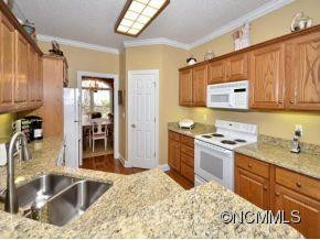 2511 CARRIAGE FALLS COURT - Photo 7