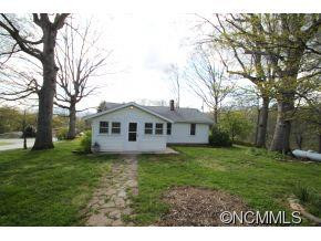 128  Ellen Avenue - Photo 2