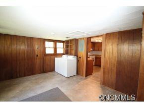 128  Ellen Avenue - Photo 11