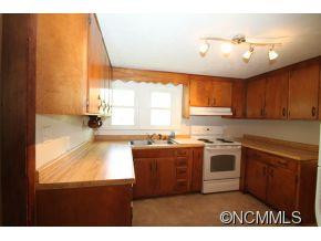 128  Ellen Avenue - Photo 14