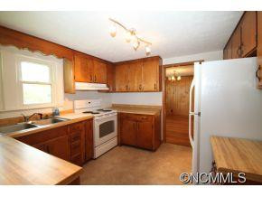 128  Ellen Avenue - Photo 15