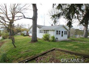 128  Ellen Avenue - Photo 3