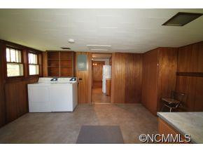 128  Ellen Avenue - Photo 9