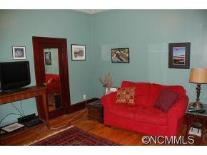 26 Martin Avenue - Photo 13
