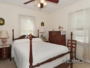219 Northwest Ave - Photo 4