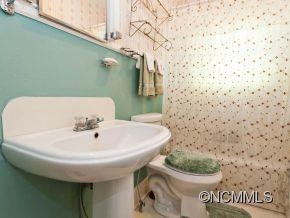 219 Northwest Ave - Photo 6