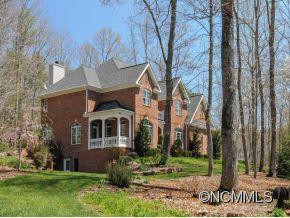 284 TWO BROOKS TRAIL