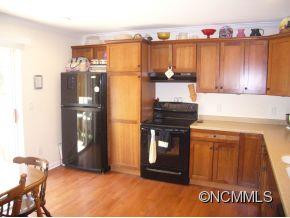 7 TERRACE COURT - Photo 4