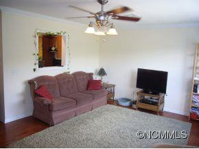 7 TERRACE COURT - Photo 6