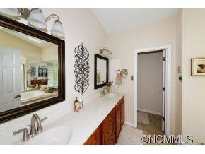 301 Derby Lane - Photo 18
