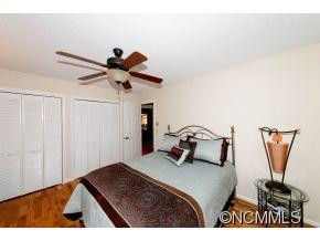 301 Derby Lane - Photo 20