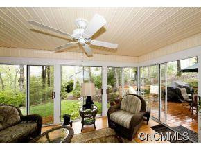 301 Derby Lane - Photo 8